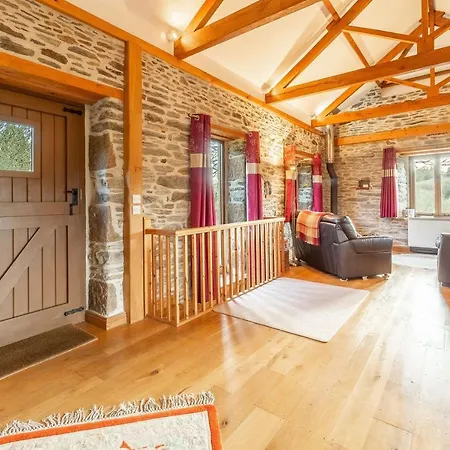 The Threshing Barn Holiday home *